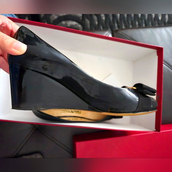 Salvatore Ferragamo Black Wedge Heels with Gold Bow Detail - Picture 2 of 7